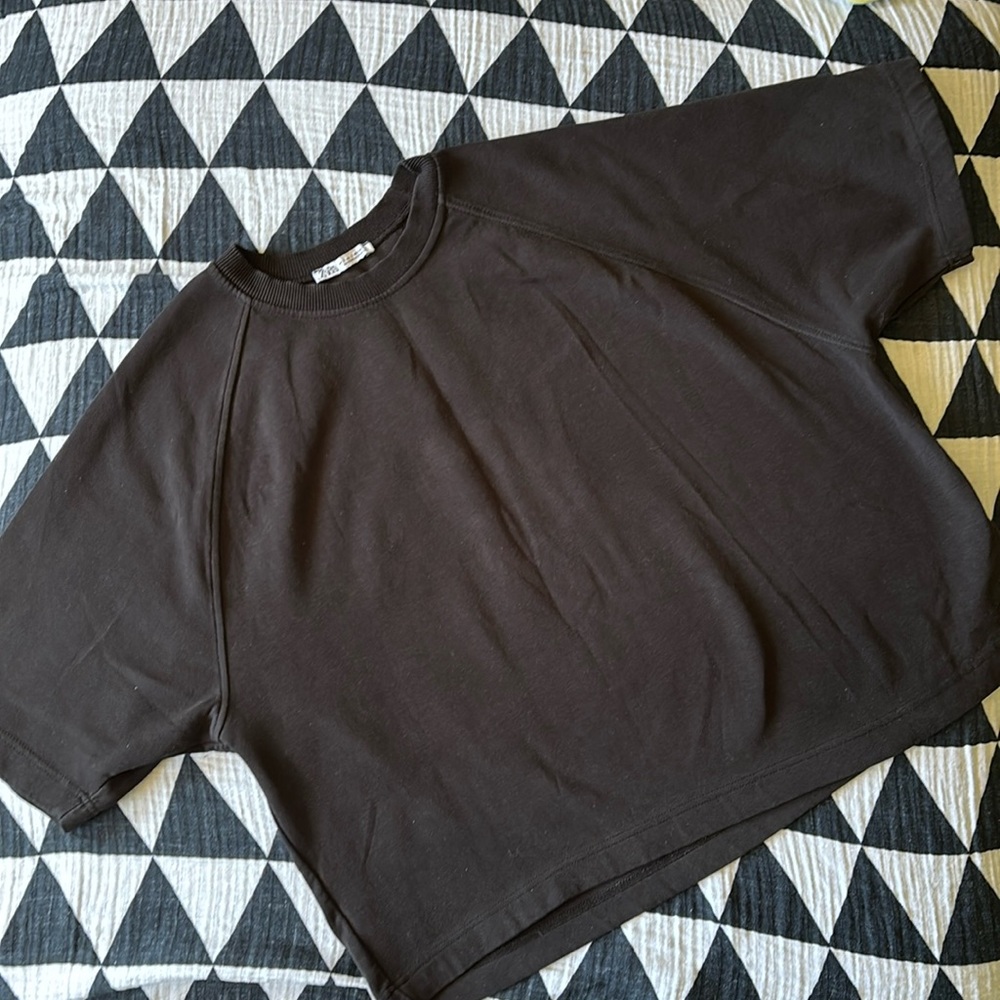 Black Zara sweatshirt